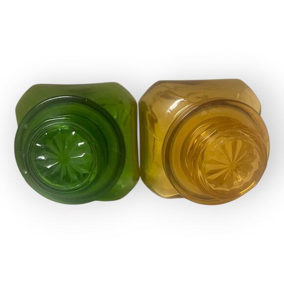 2 L.E. Smith Emerald Green & Amber Glass Apothecary Canisters w/Daisy Top Lids - Picture 2 of 3
